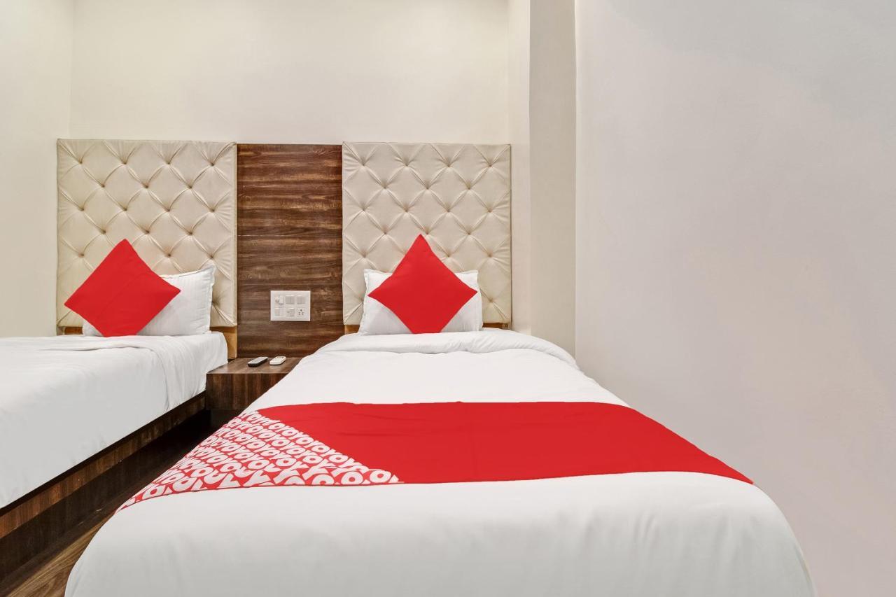 OYO 47777 Hotel Laxminarayan Aurangabad  Bagian luar foto