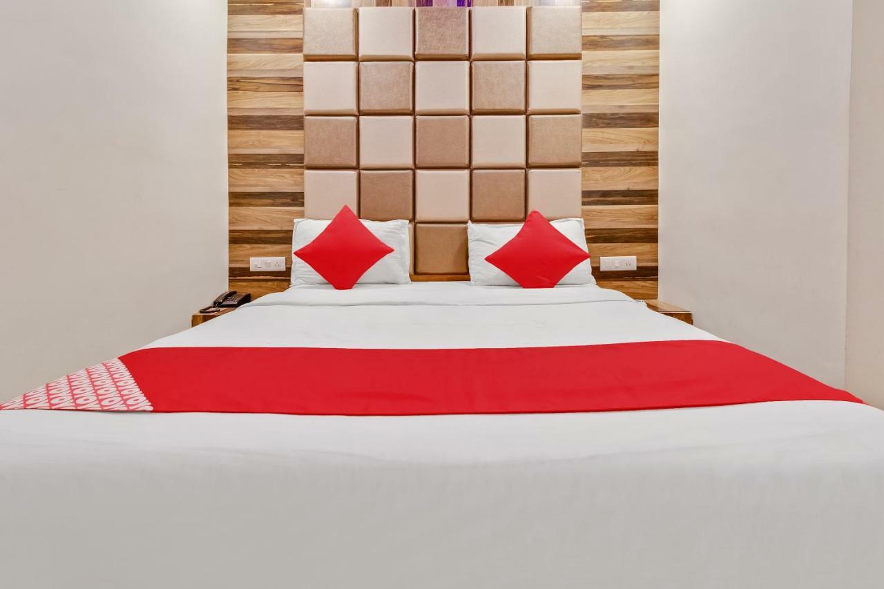 OYO 47777 Hotel Laxminarayan Aurangabad  Bagian luar foto