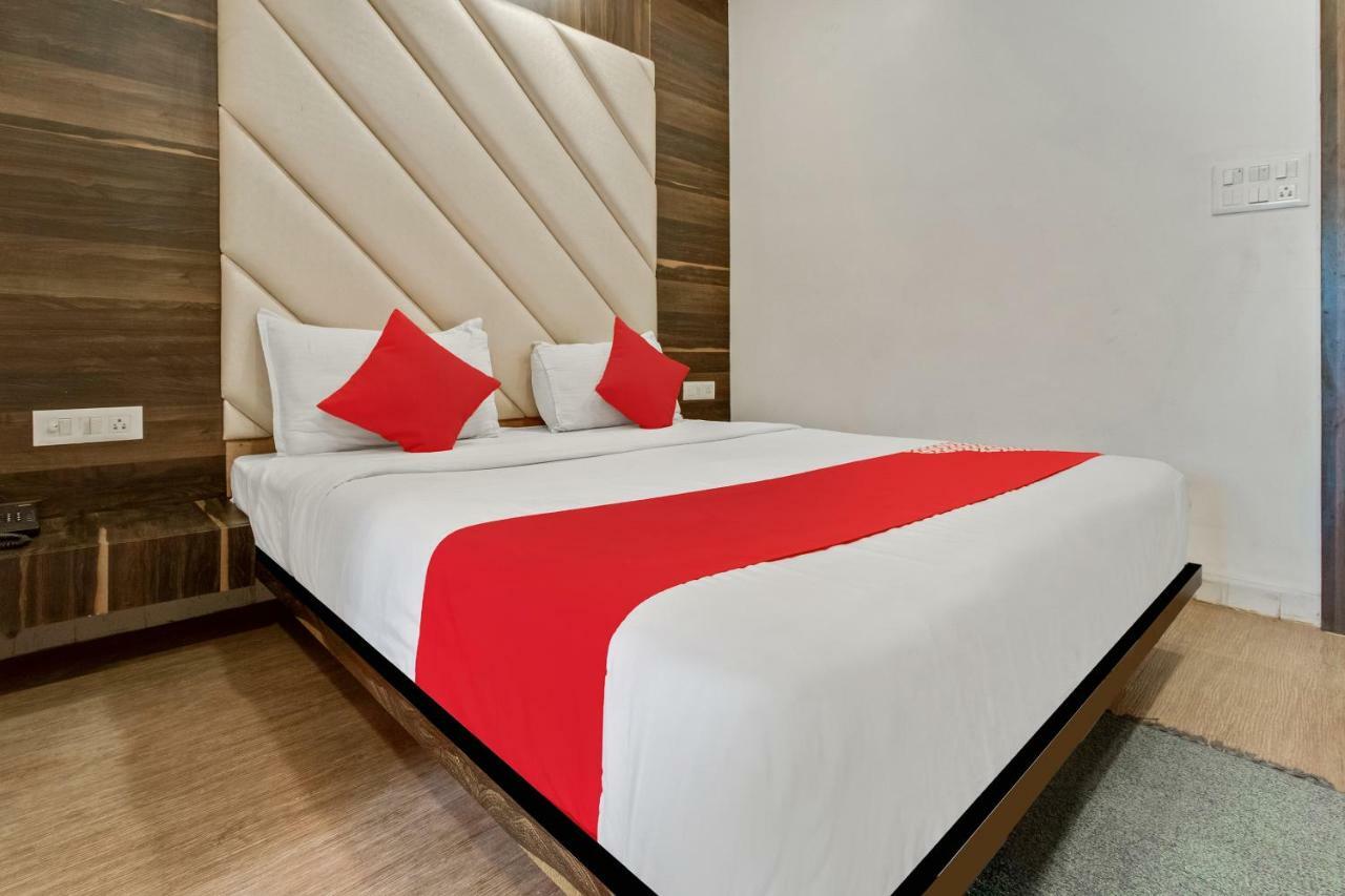 OYO 47777 Hotel Laxminarayan Aurangabad  Bagian luar foto