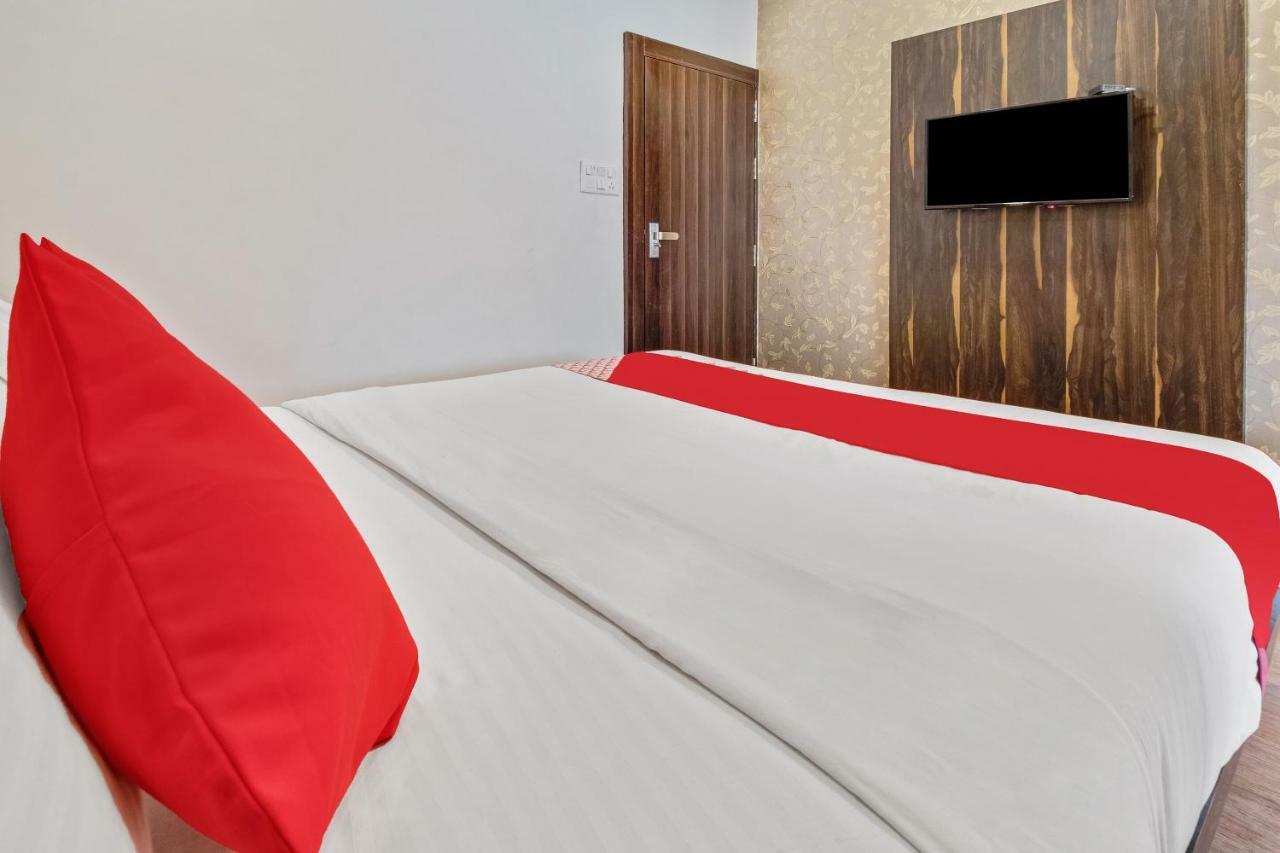 OYO 47777 Hotel Laxminarayan Aurangabad  Bagian luar foto