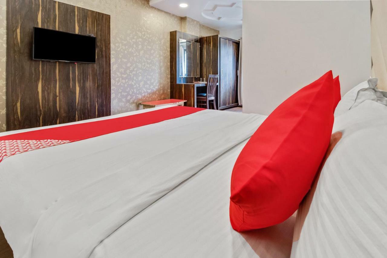 OYO 47777 Hotel Laxminarayan Aurangabad  Bagian luar foto